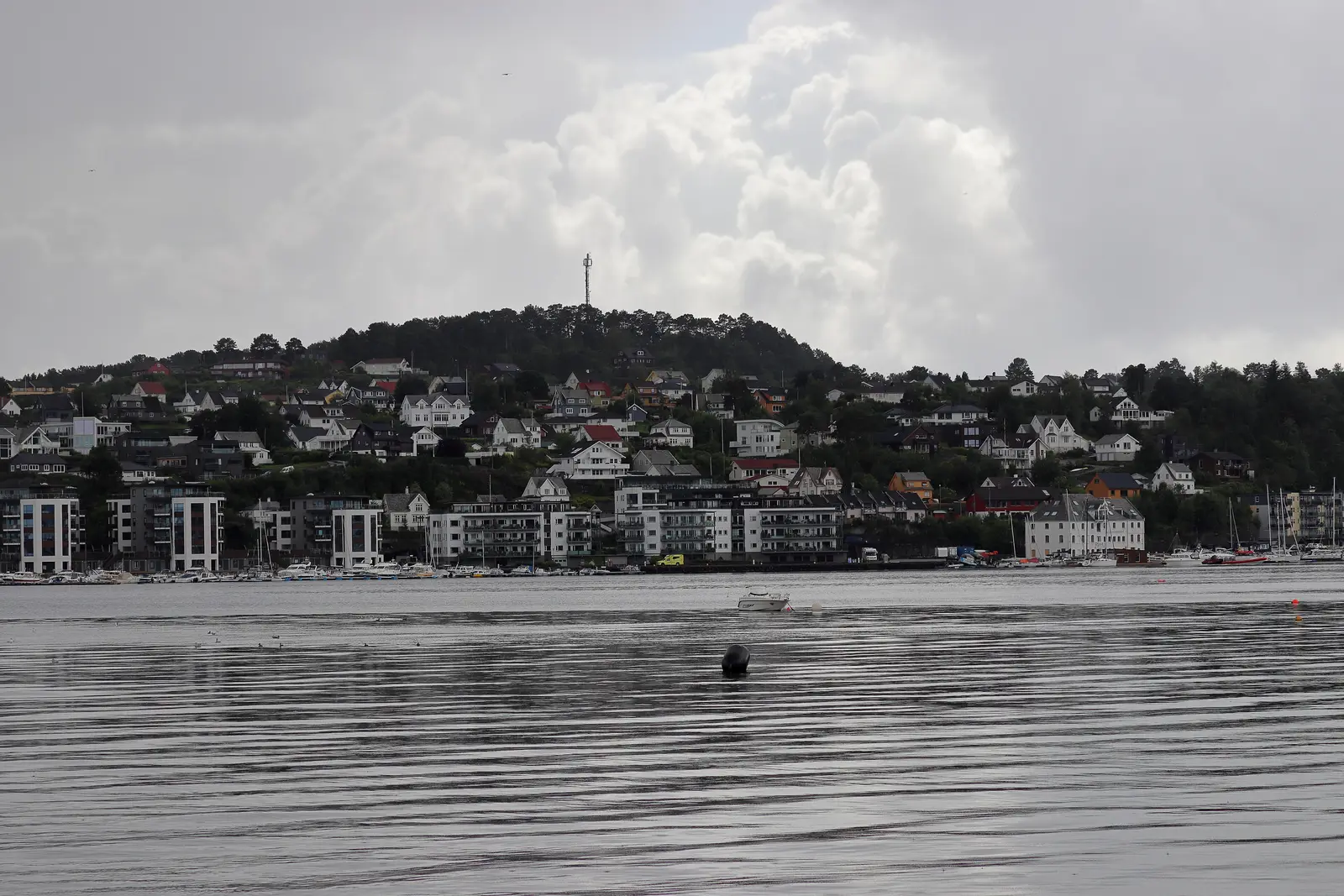 Homes in Leirvik